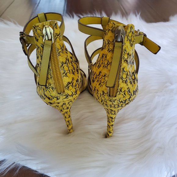 Charles David, Idealize, Size 6 Sandals, yellow - Picture 3 of 6